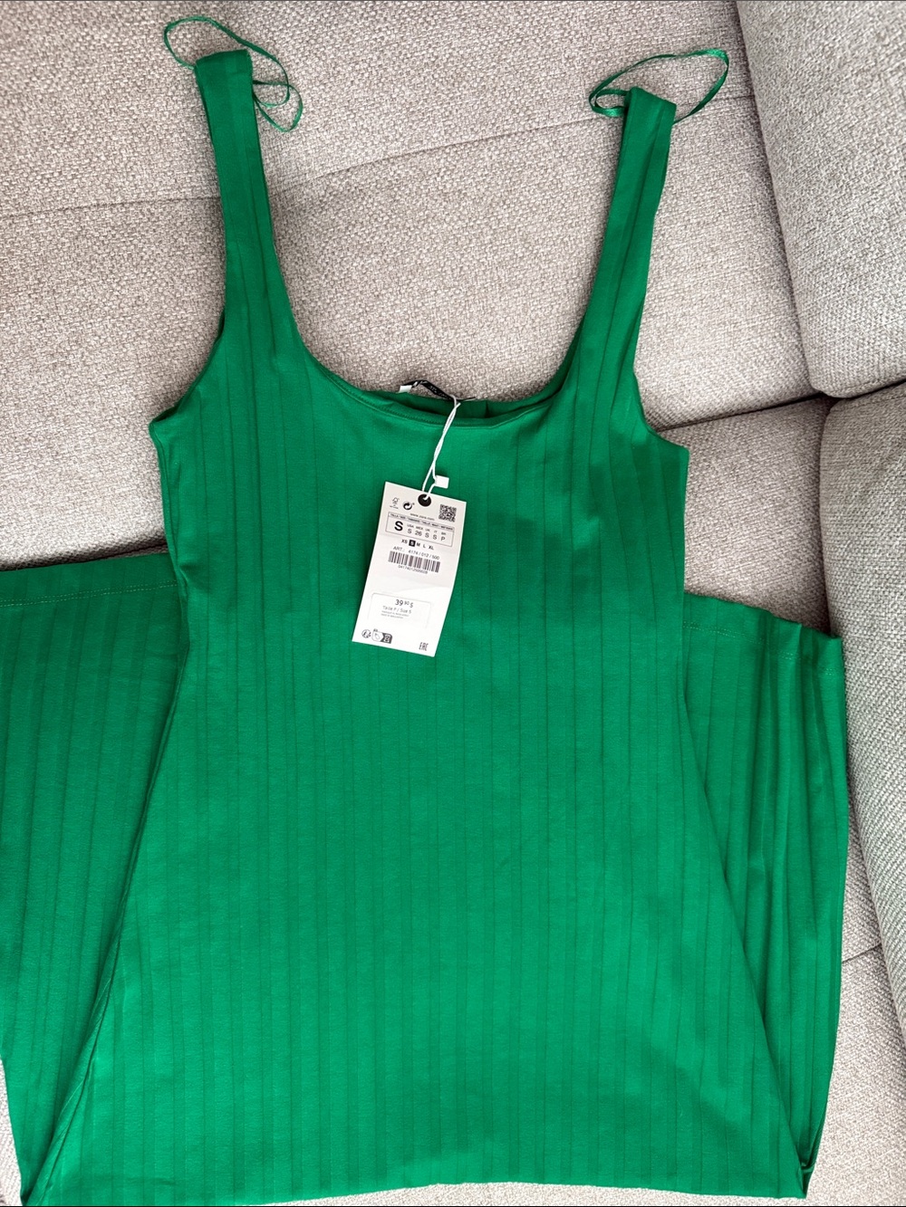 Zara Ribbed Maxi Dress